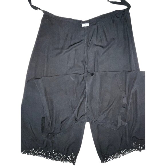 Wrap Pants Uluwatu Size L Black Hand Made Balinese Cutwork Lace Bottom RARE - Picture 1 of 10